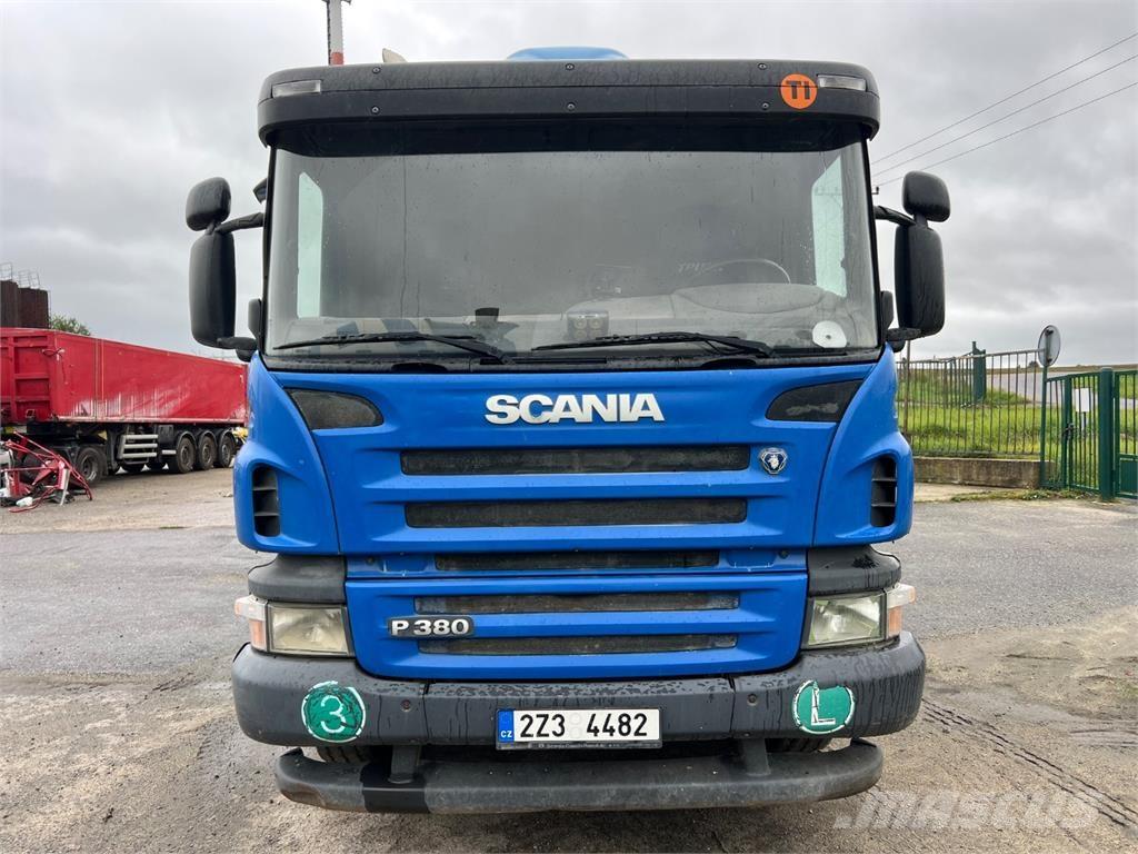 Scania P 380 8X4 Chassier