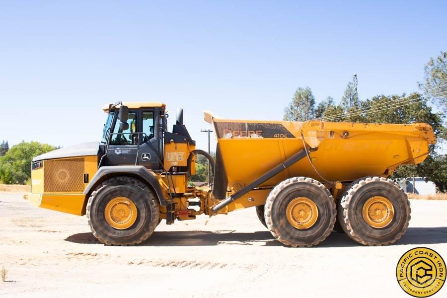 DEERE 410E Midjestyrd dumper