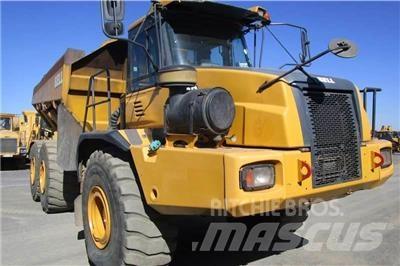 Bell B40D Midjestyrd dumper