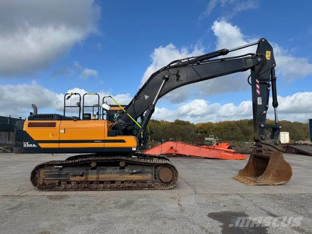 Hyundai HX 330 AL Bandgrävare