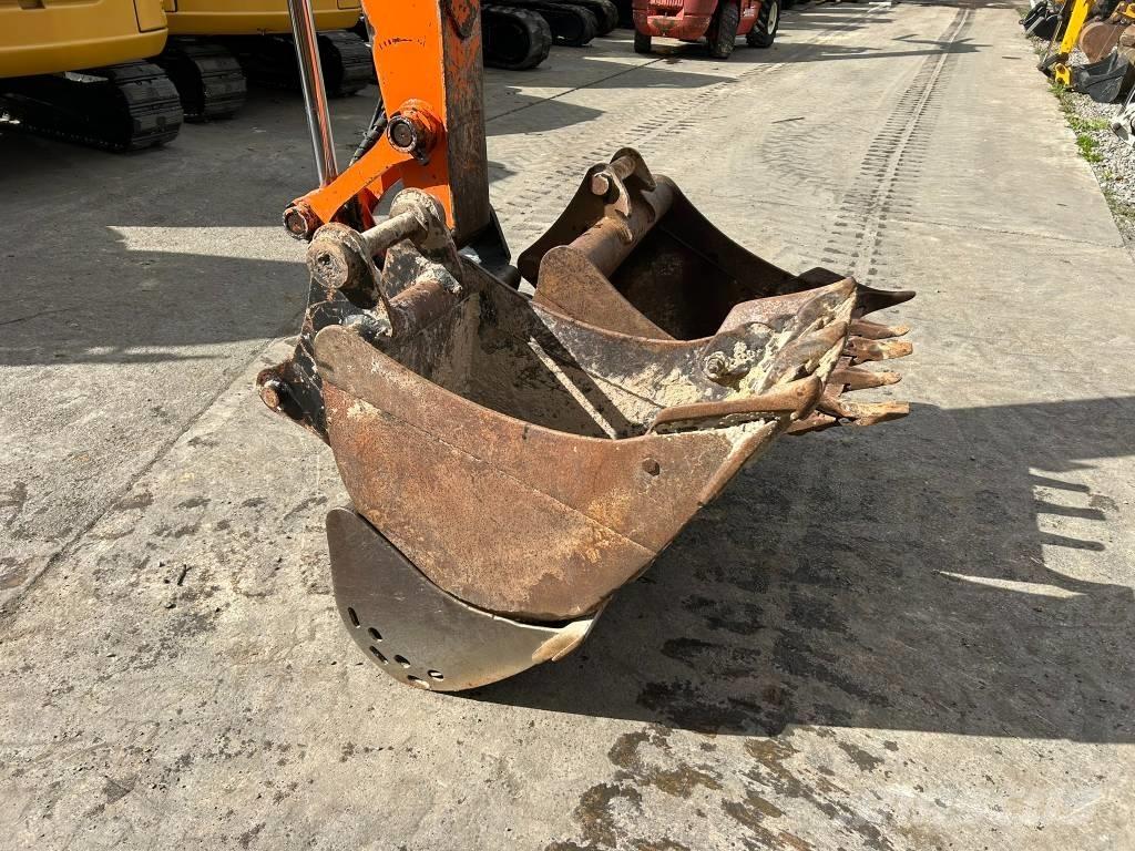 Hitachi ZX 80 SB Midigrävmaskiner 7t - 12t