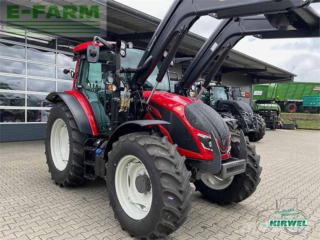 Valtra a 105 Traktorer