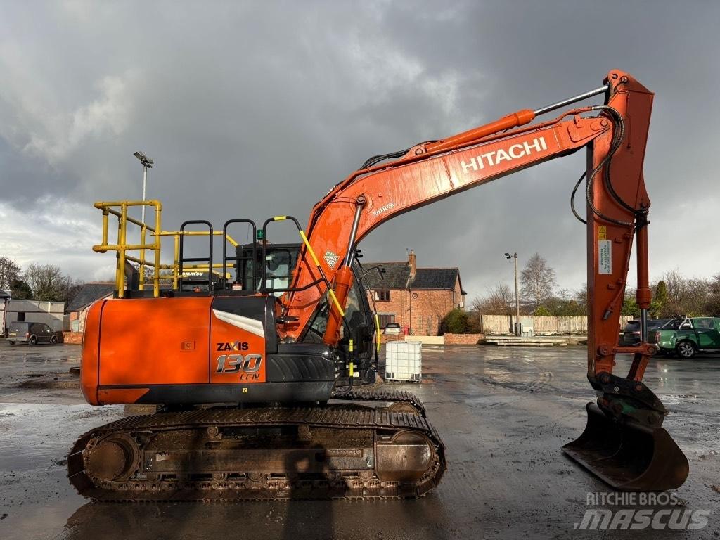 Hitachi ZX130-7 Bandgrävare