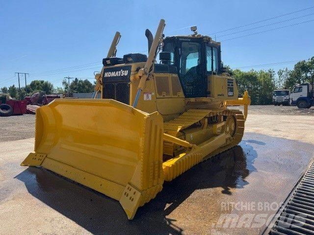 Komatsu D65EX-18 Bandschaktare