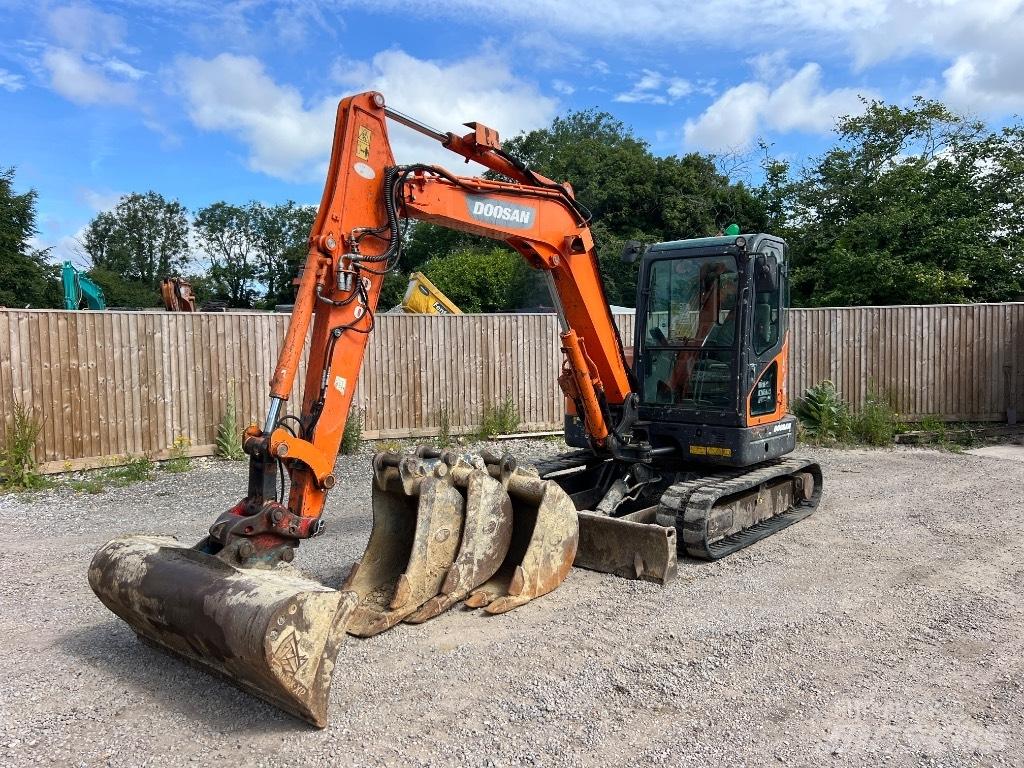 Doosan DX 63-3 Minigrävare < 7t