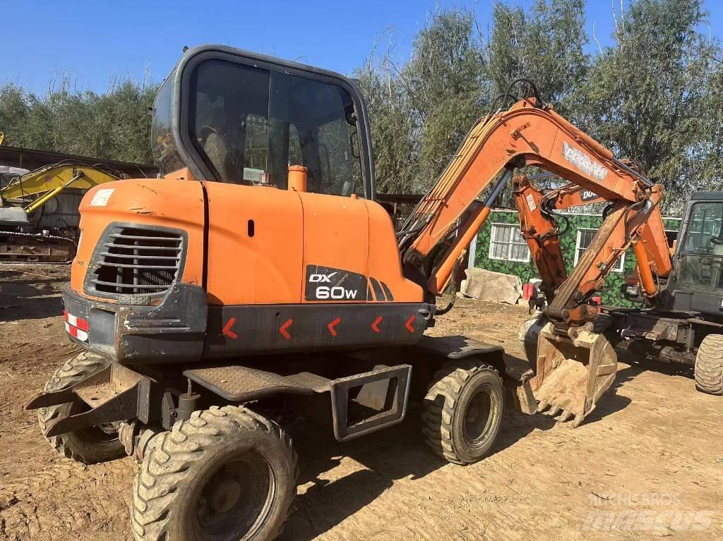 Doosan DX60W Minigrävare < 7t
