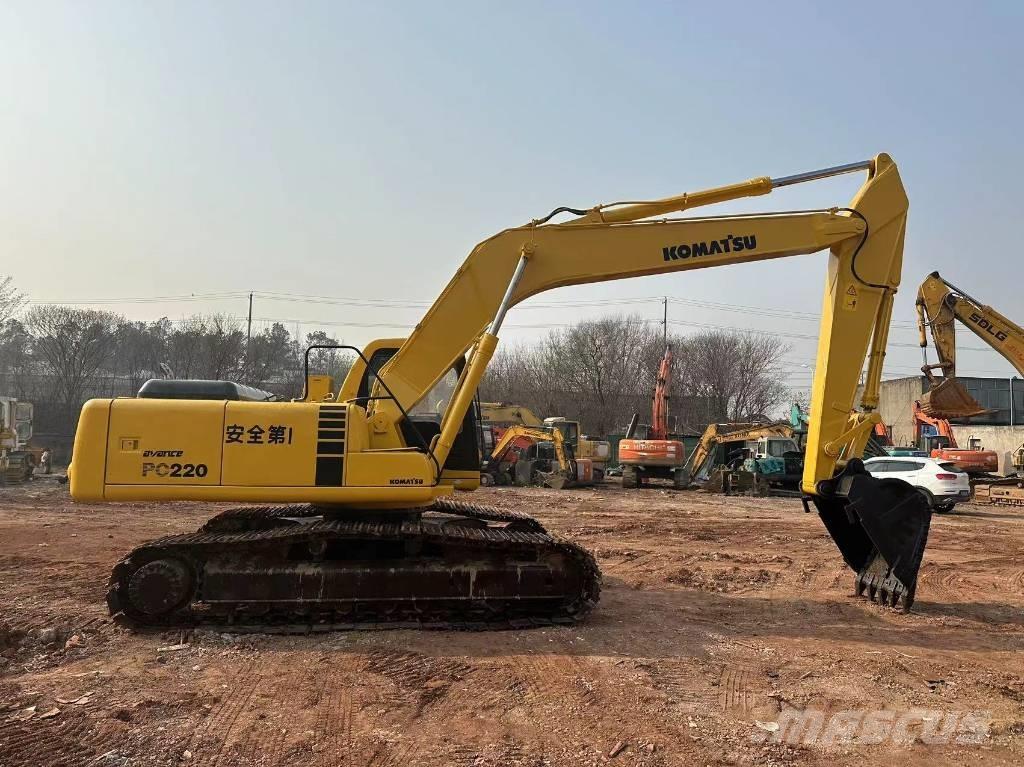 Komatsu PC 220 Bandgrävare