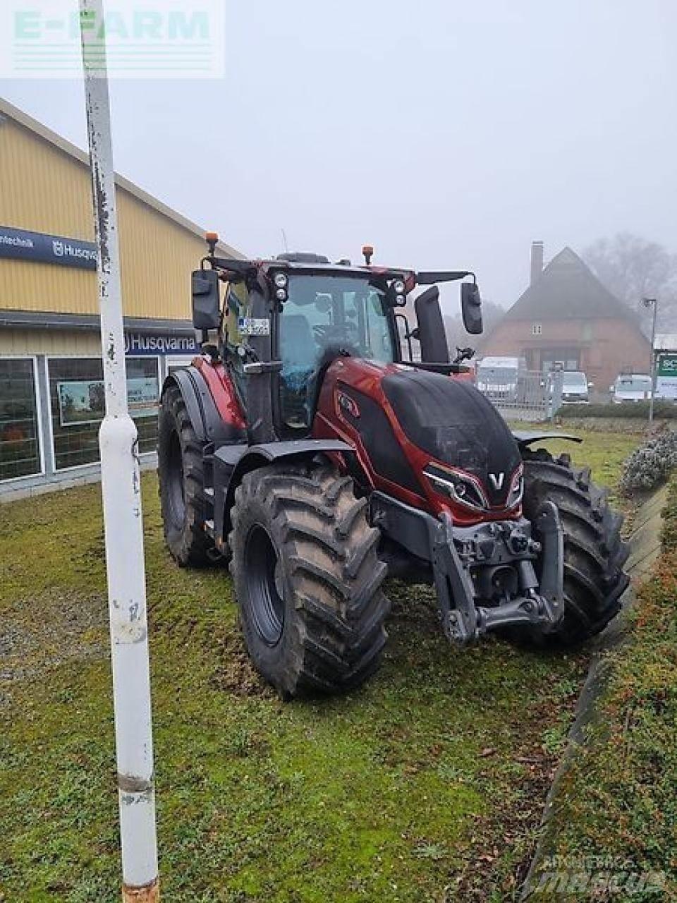 Valtra q 265 Traktorer