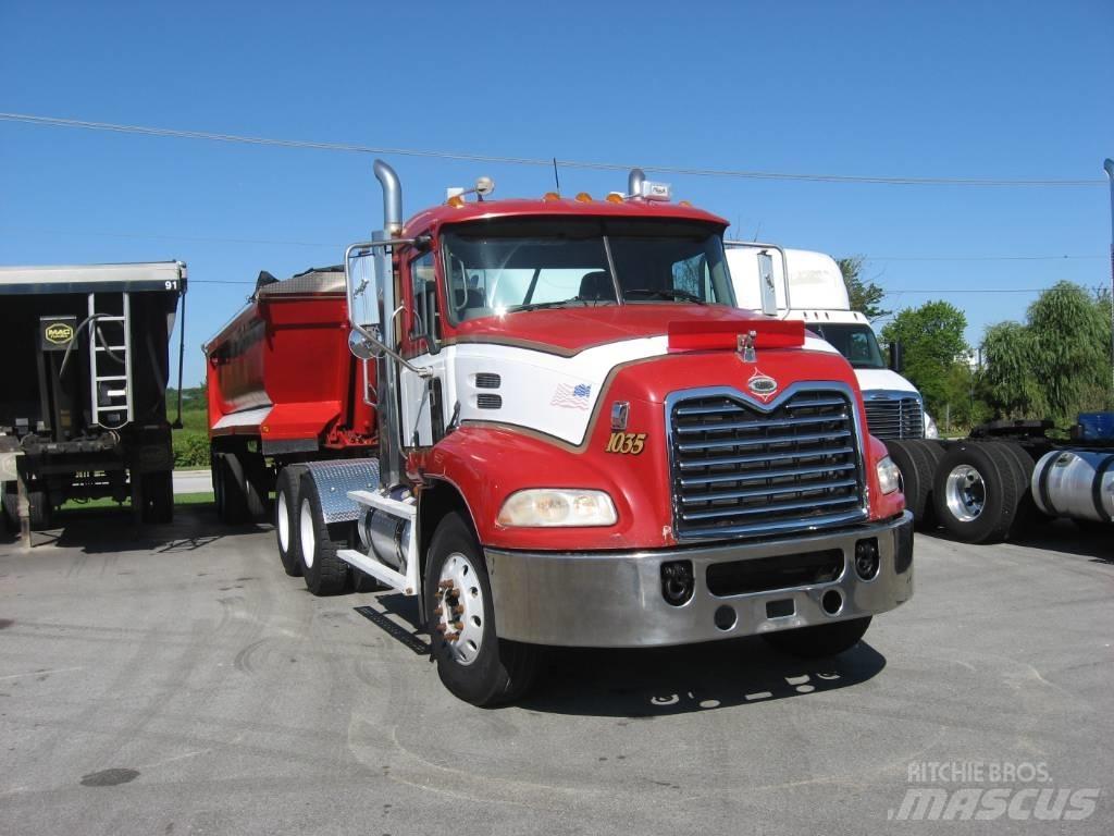 Mack CXN 613 Dragbilar
