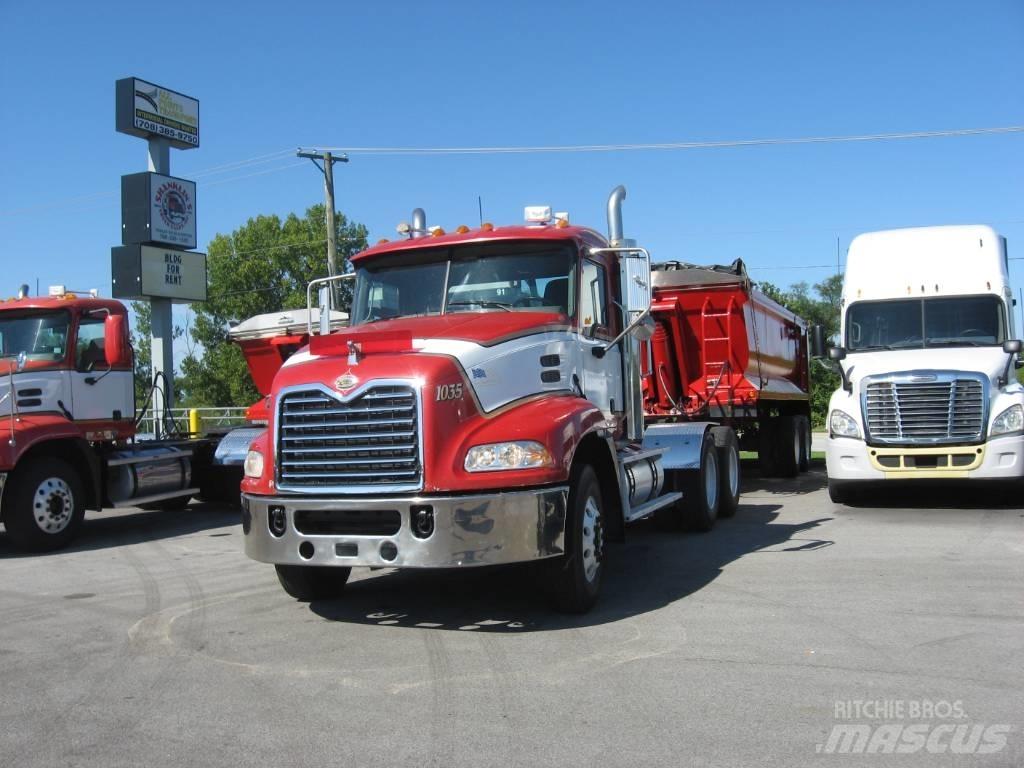 Mack CXN 613 Dragbilar