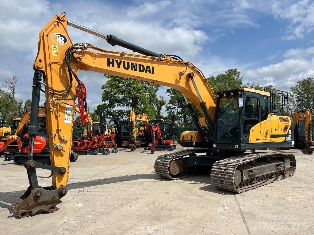 Hyundai HX 220 L Bandgrävare