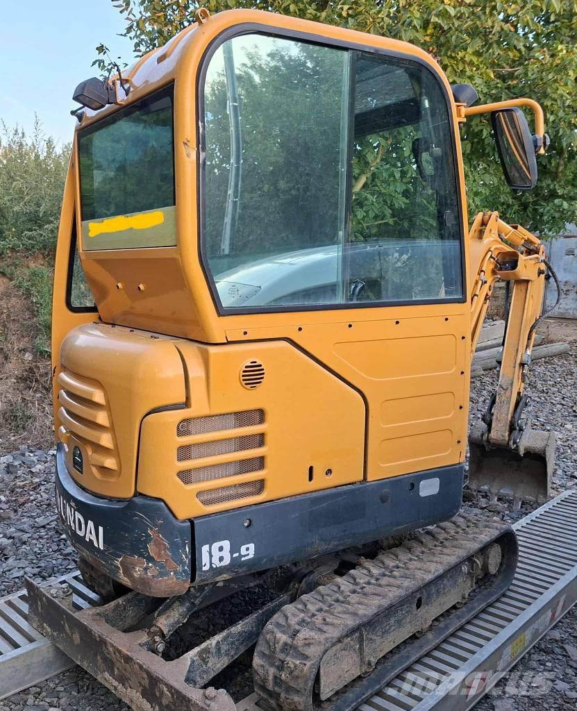 Hyundai R18-9 Minigrävare < 7t