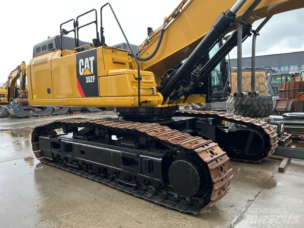 CAT 352 F Bandgrävare