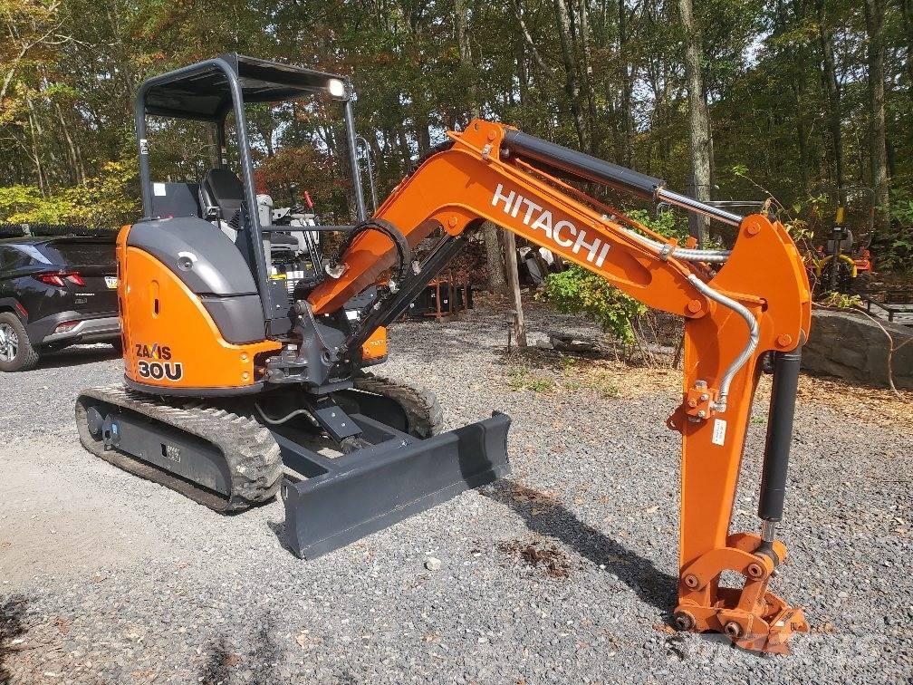 Hitachi ZX30U-5N Minigrävare < 7t