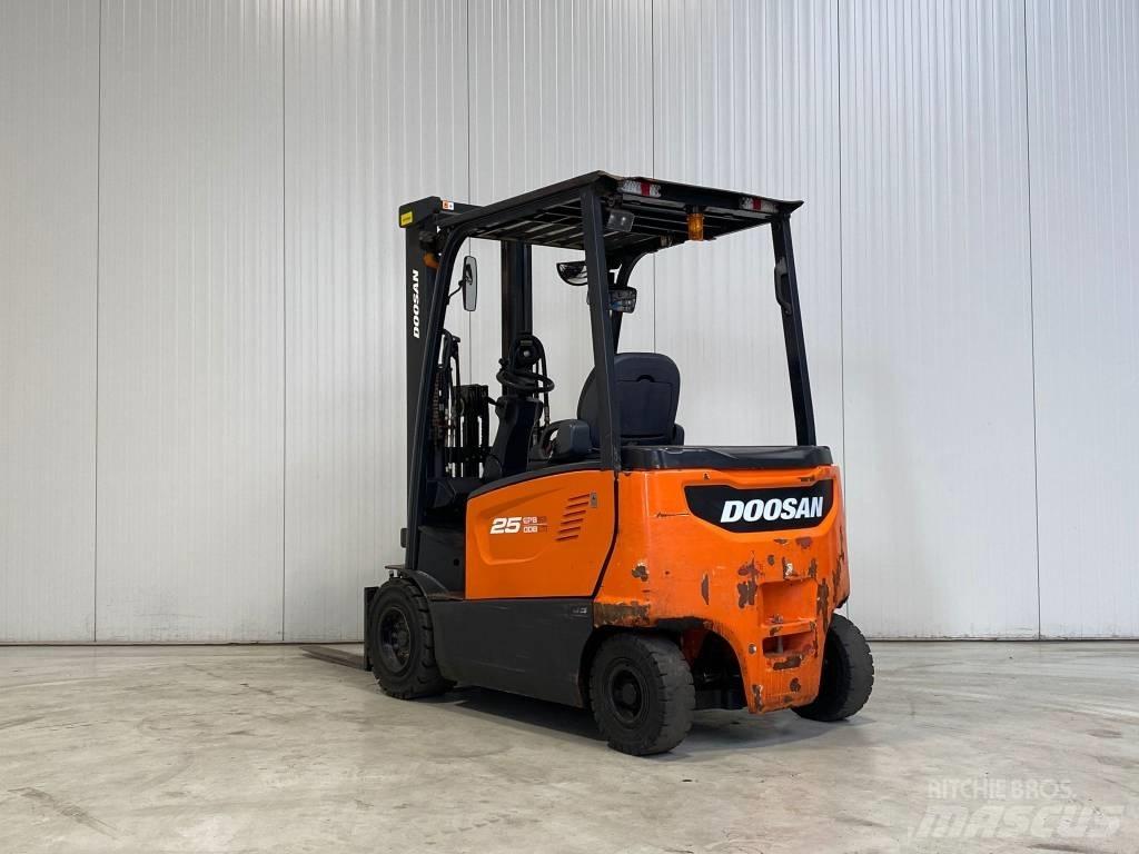 Doosan B25X-7 Elmotviktstruckar