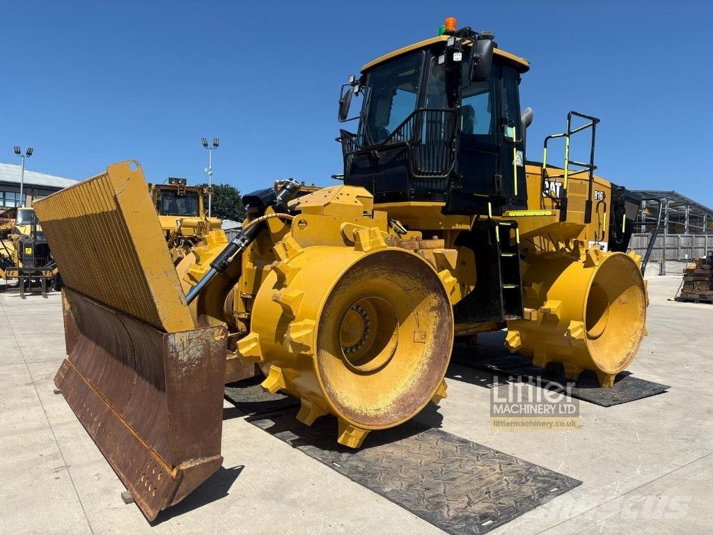 CAT 816 Avfallspackare