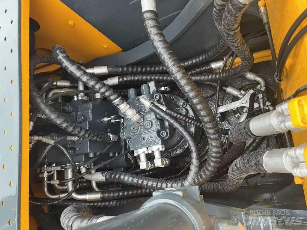 Hyundai R220 Bandgrävare