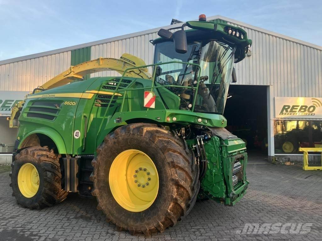 John Deere 8600 Fälthackar