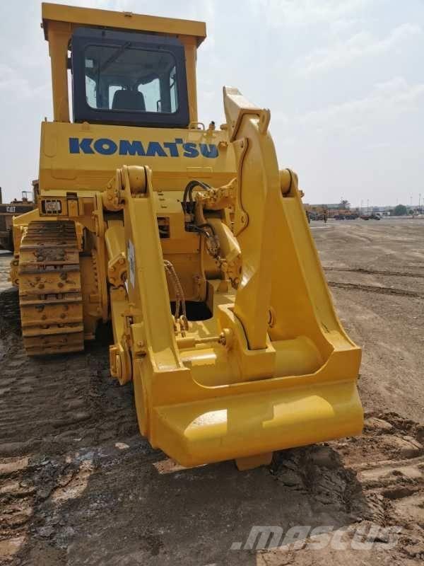 Komatsu D 375 a Bandschaktare
