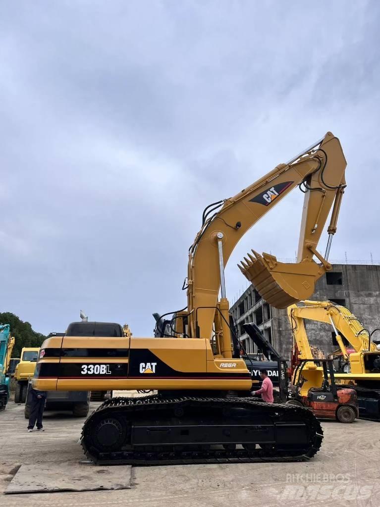CAT 330 B Bandgrävare