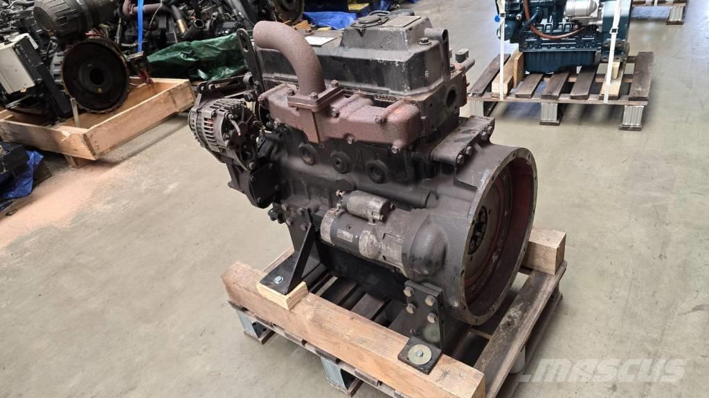 Yanmar 4TNV98 Motorer