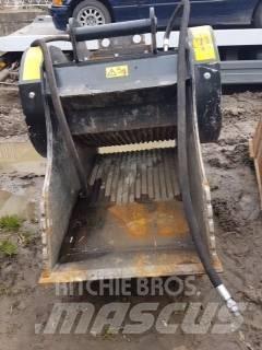 MB Crusher BF70.2 S4 Grävlastare