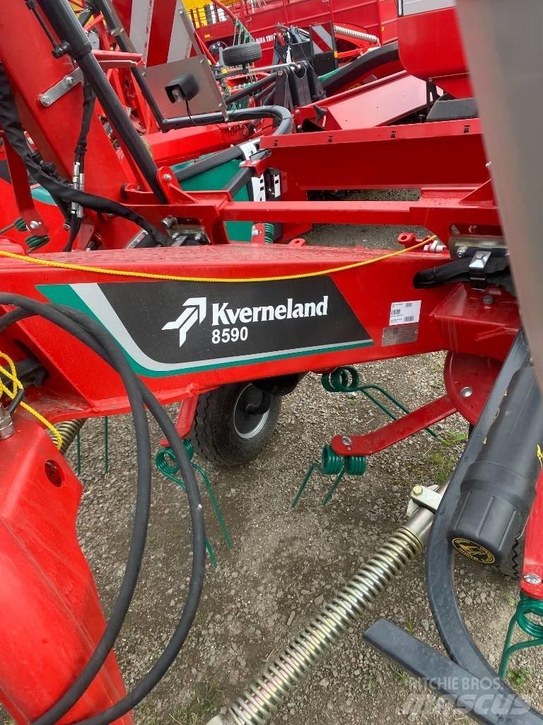 Kverneland 8590 Vändare och luftare
