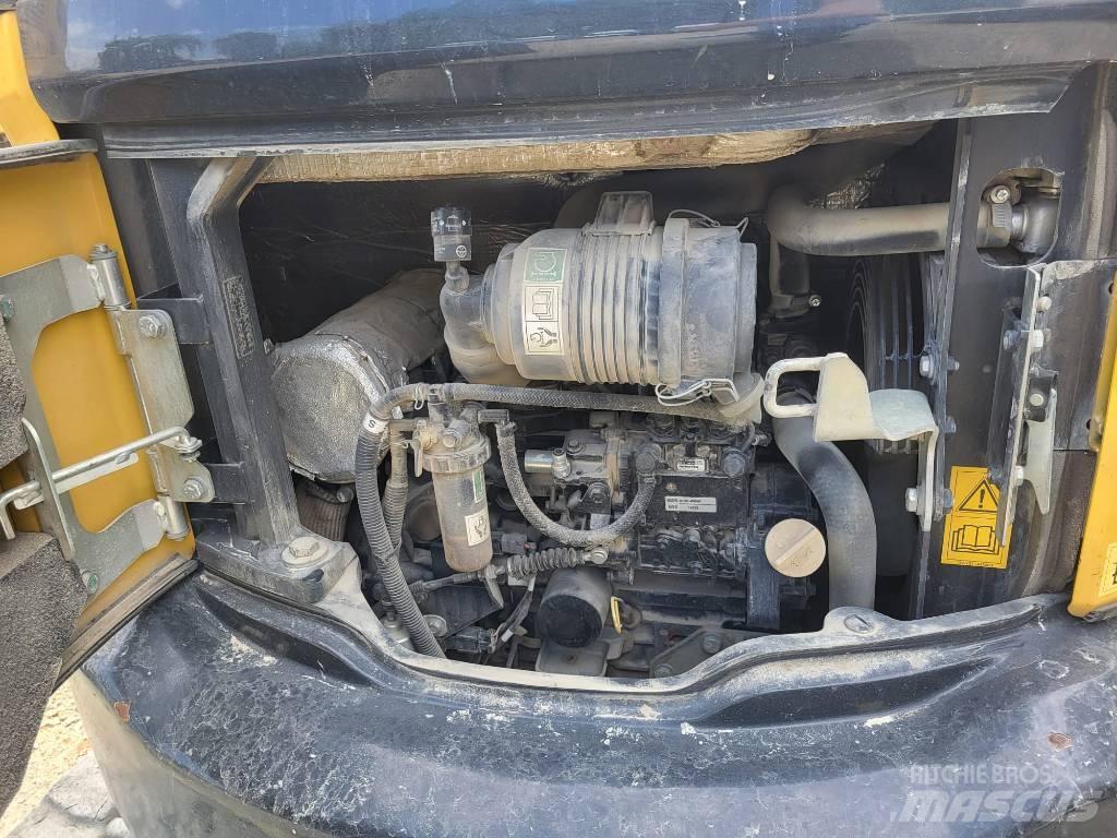 Komatsu PC26MR-3 Minigrävare < 7t