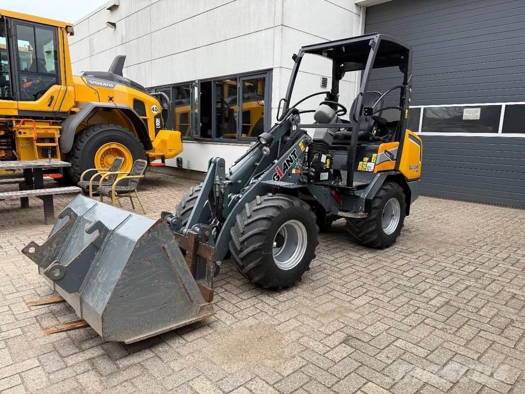 GiANT G2700 Hjullastare