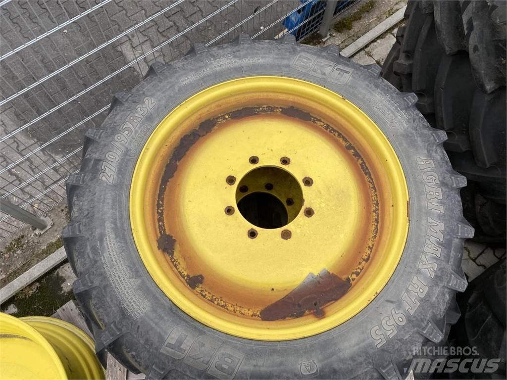 BKT 270/95R32 Däck, hjul och fälgar