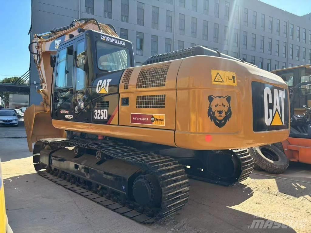 CAT 325 D Bandgrävare