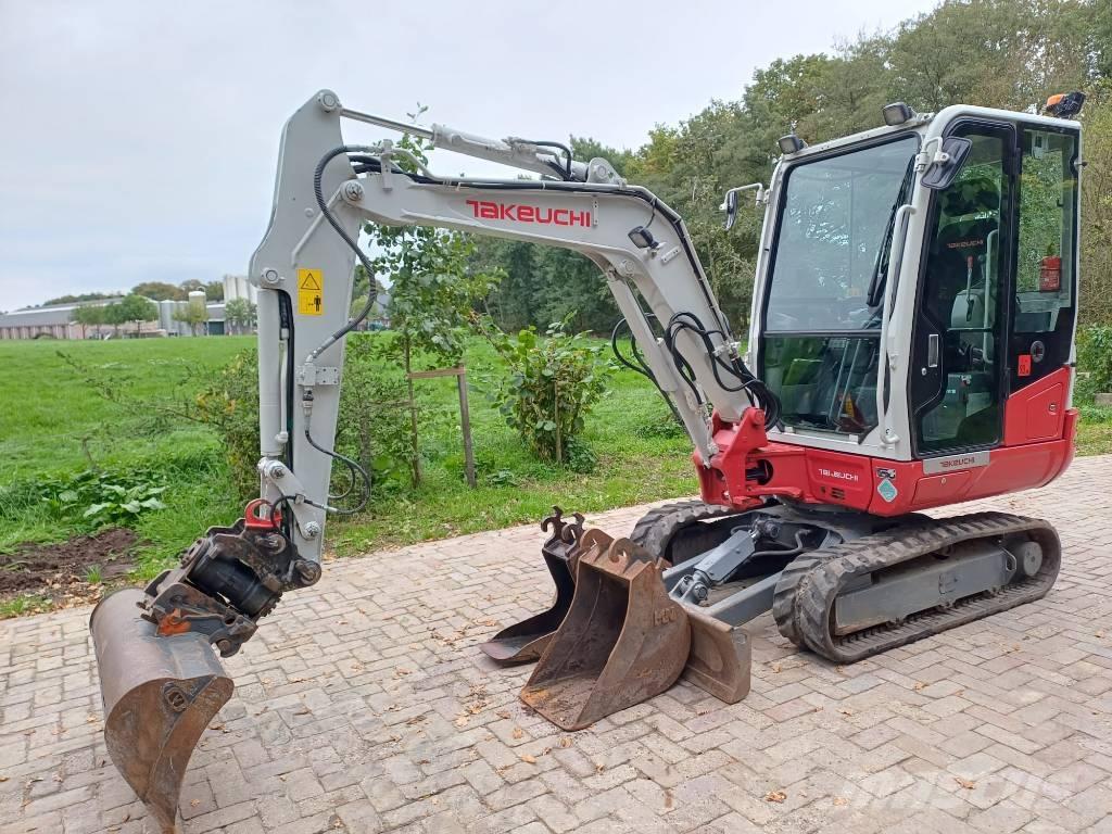 Takeuchi TB 230 Minigrävare < 7t