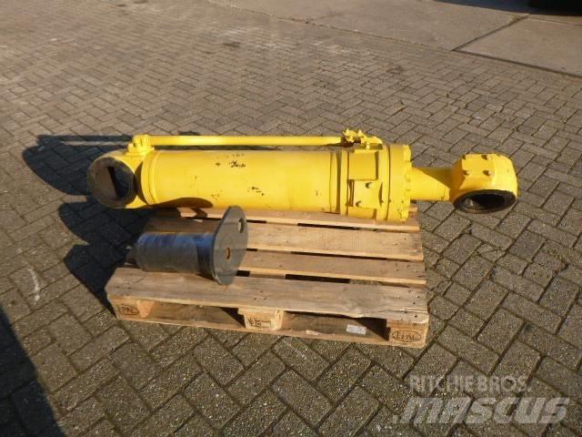 Komatsu WA600 Hydraulik