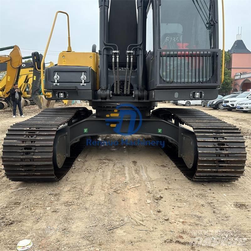 Volvo EC 240 Bandgrävare