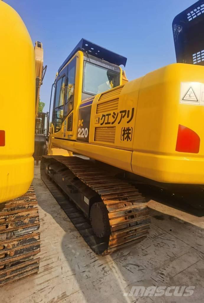 Komatsu PC 220-8 Bandgrävare