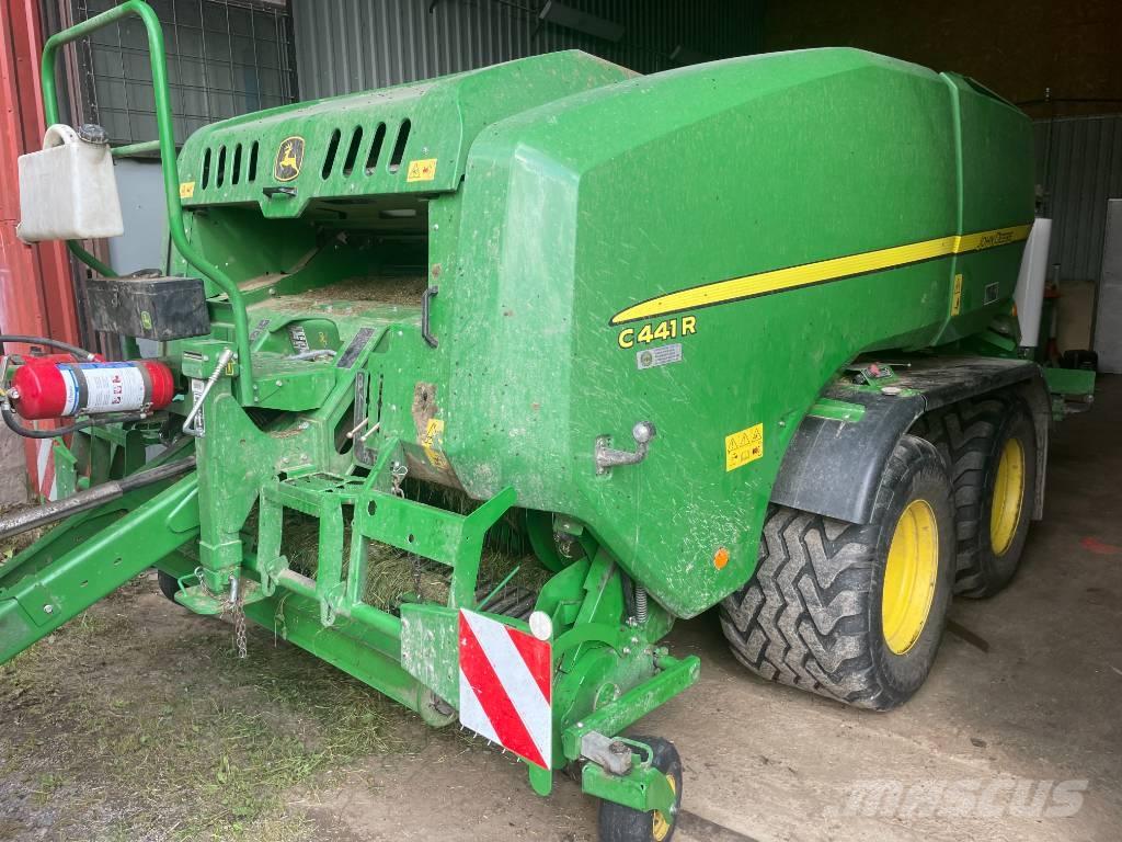 John Deere C 441 R Rundbalspressar
