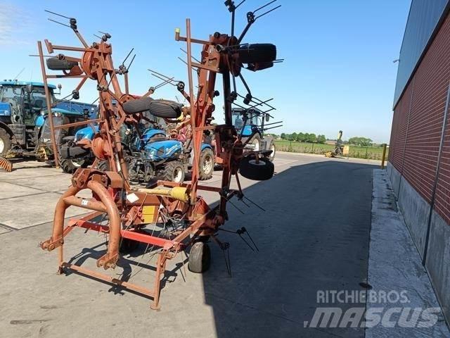 Kuhn GF8501 MH Vändare och luftare