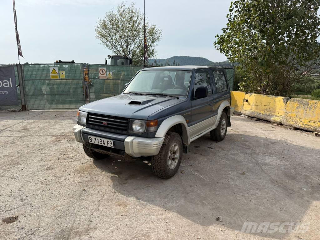 Mitsubishi Montero Personbilar