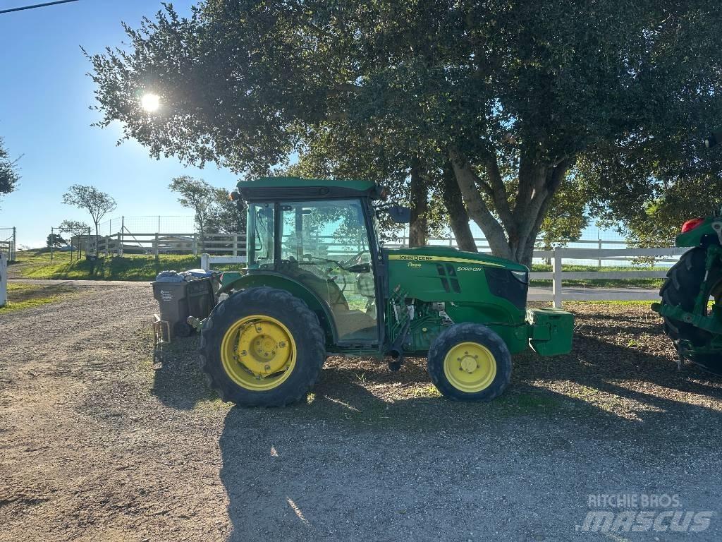 John Deere 5090 GN Traktorer