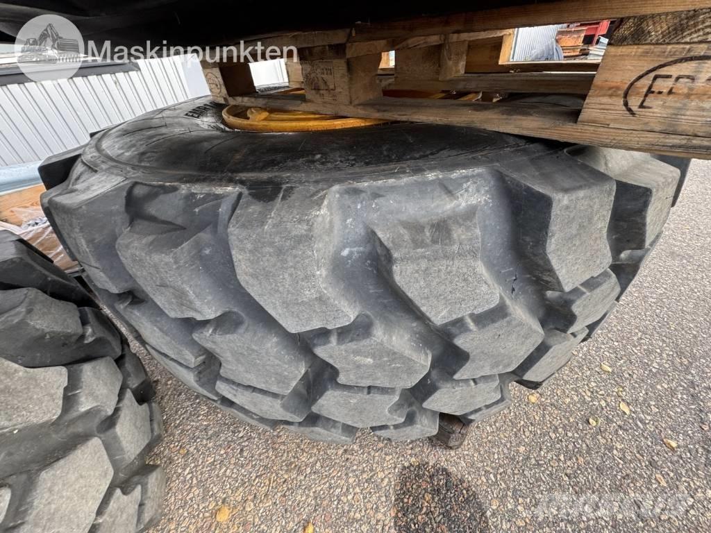Trelleborg EMR1030 Däck, hjul och fälgar