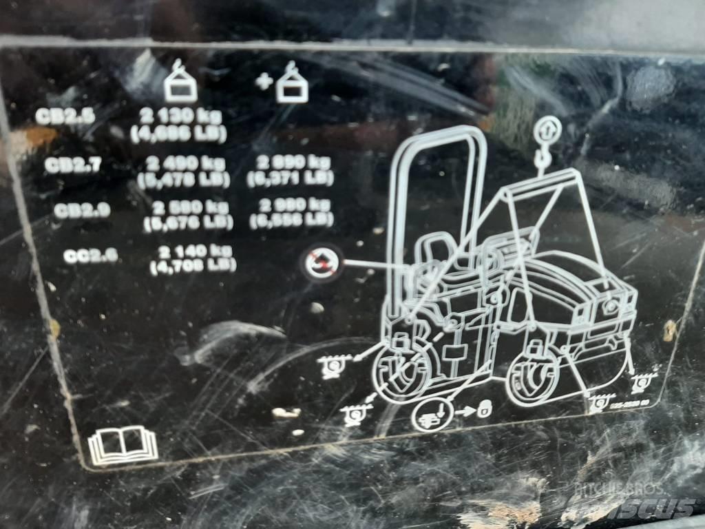 CAT CB 2.7 Tvåvalsvältar