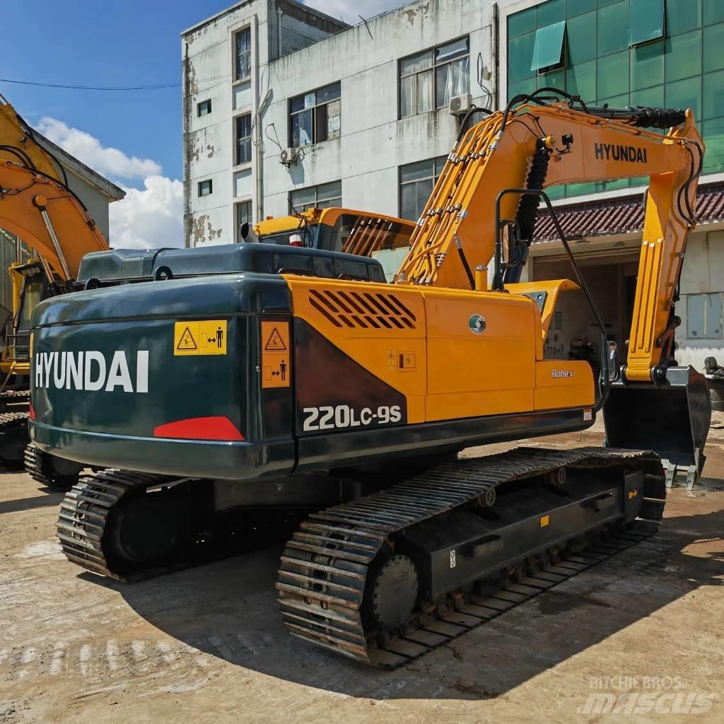 Hyundai R220LC-9S Bandgrävare