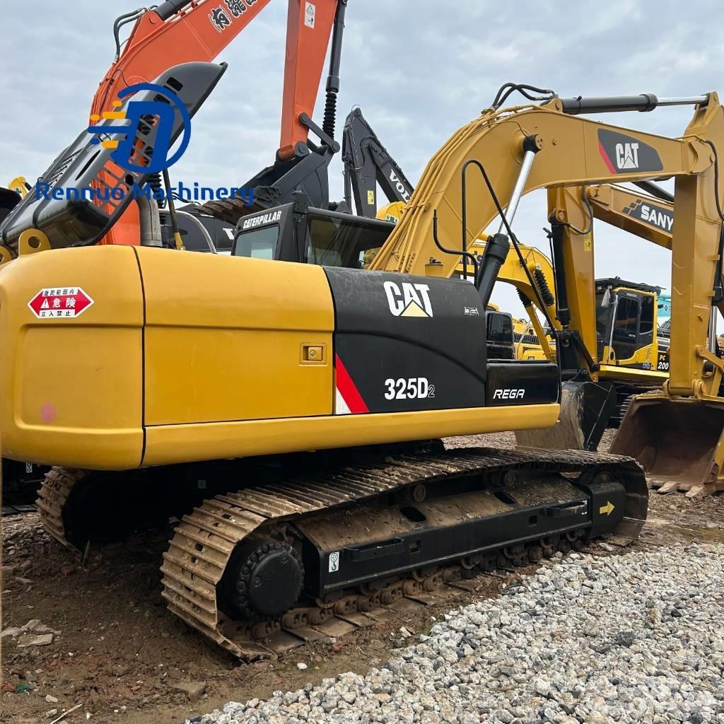 CAT 325D2 Bandgrävare