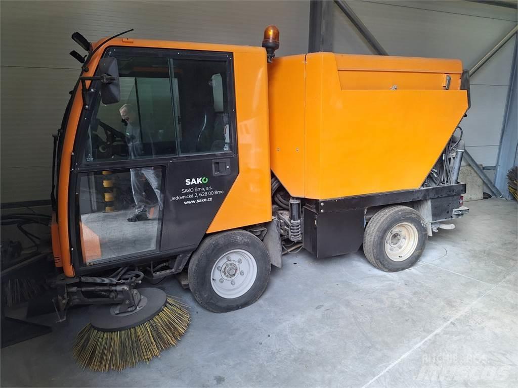 Bucher CC 2000 E2 Entreprenad - Övrigt