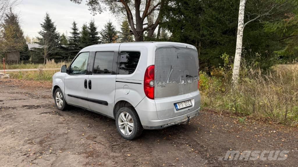 Opel Combo Personbilar