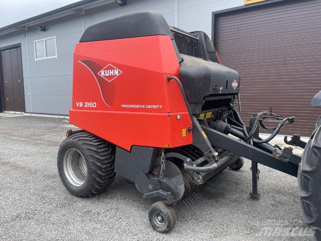Kuhn VB 2160 OC 23 Rundbalspressar