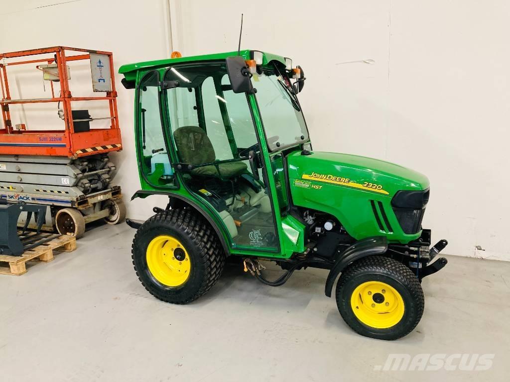 John Deere 2320 Kompakttraktorer
