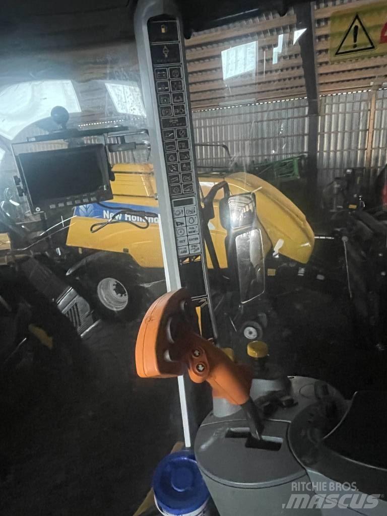 New Holland CS660 Skördetröskor
