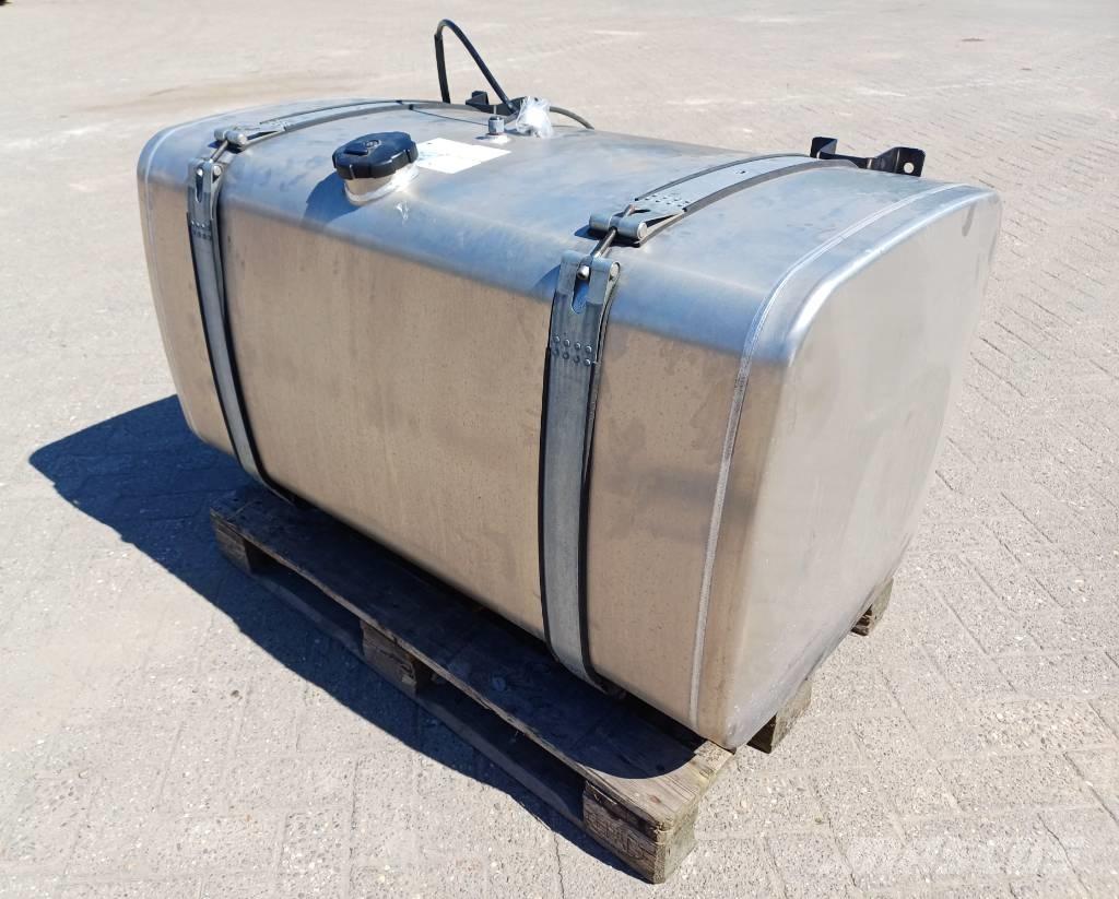 MAN Tank 580 liter Bränsle och tillsatstankar