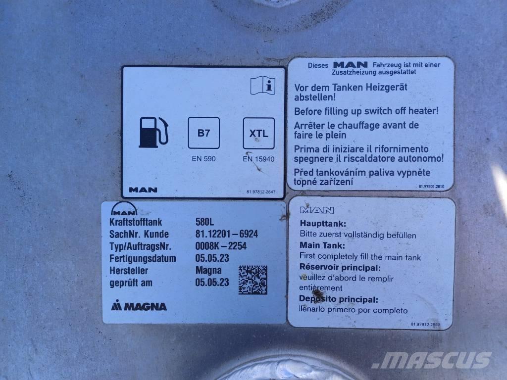 MAN Tank 580 liter Bränsle och tillsatstankar